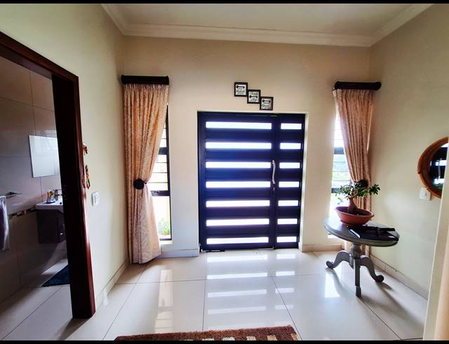 3 BEDROOM HOUSE FOR SALE IN SHELLY BEACH